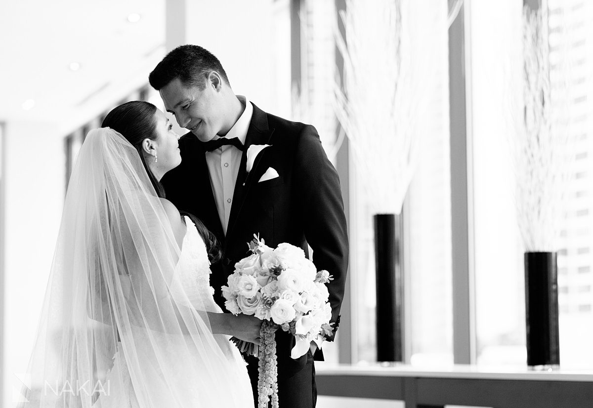 feelings Radisson blu aqua hotel chicago wedding photo 