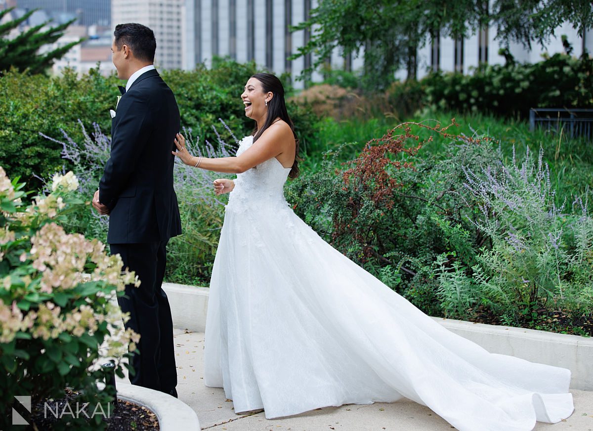 first look Radisson blu aqua hotel chicago wedding 