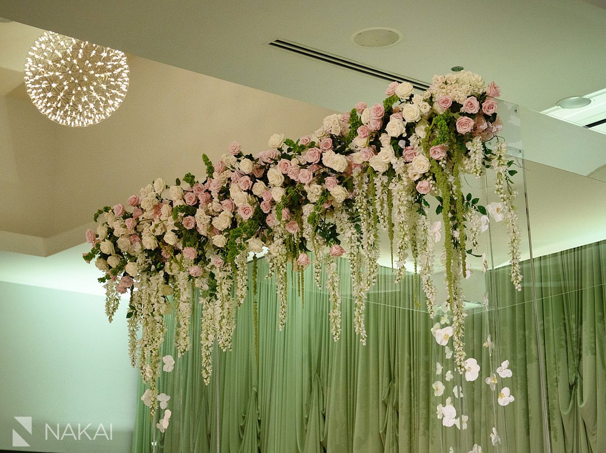 HMR designs Radisson blu aqua hotel chicago wedding photo 