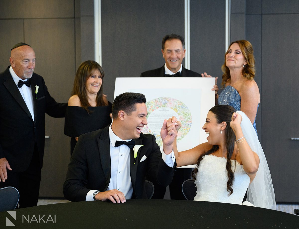 ketubah Radisson blu aqua hotel chicago wedding photo 