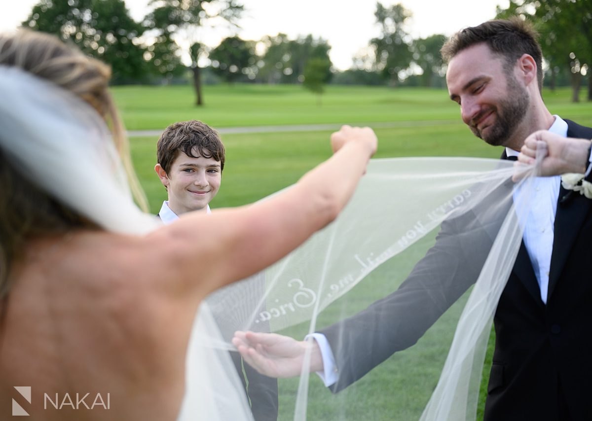 bride veil detail