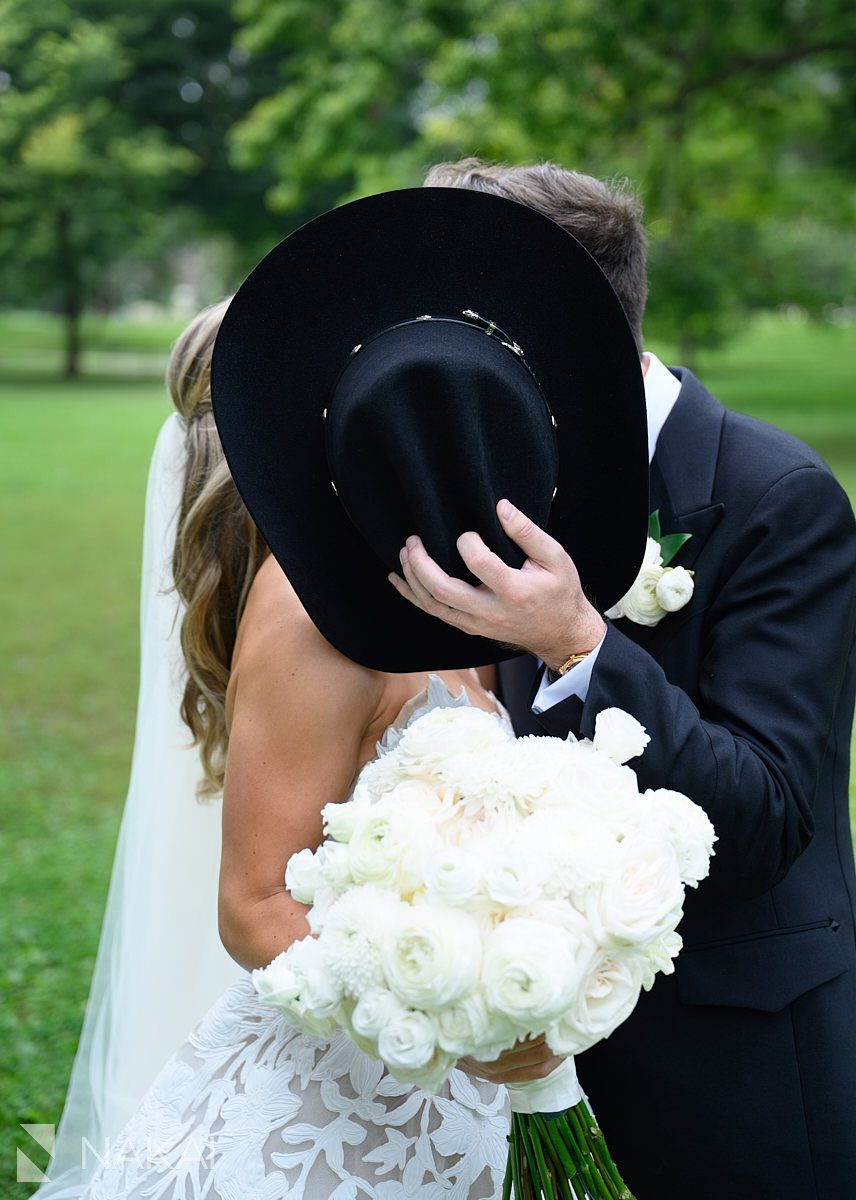 chicago bride and groom in nature photo