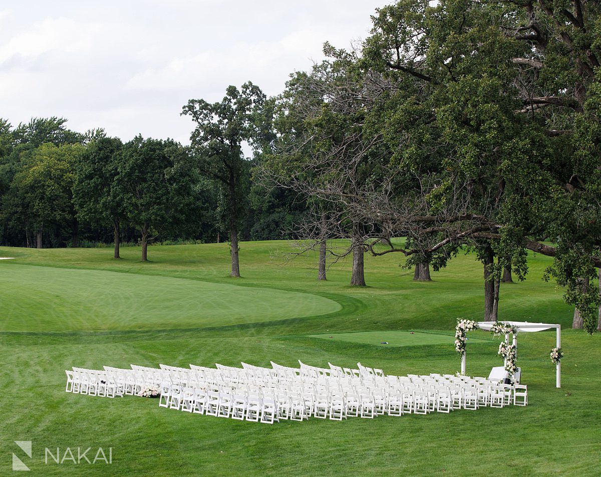 twin orchard country club wedding photo ceremony setup